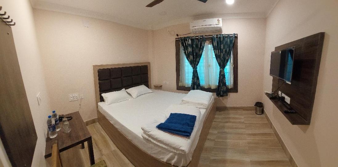 Radhika Resort Bhubaneswar Exterior photo