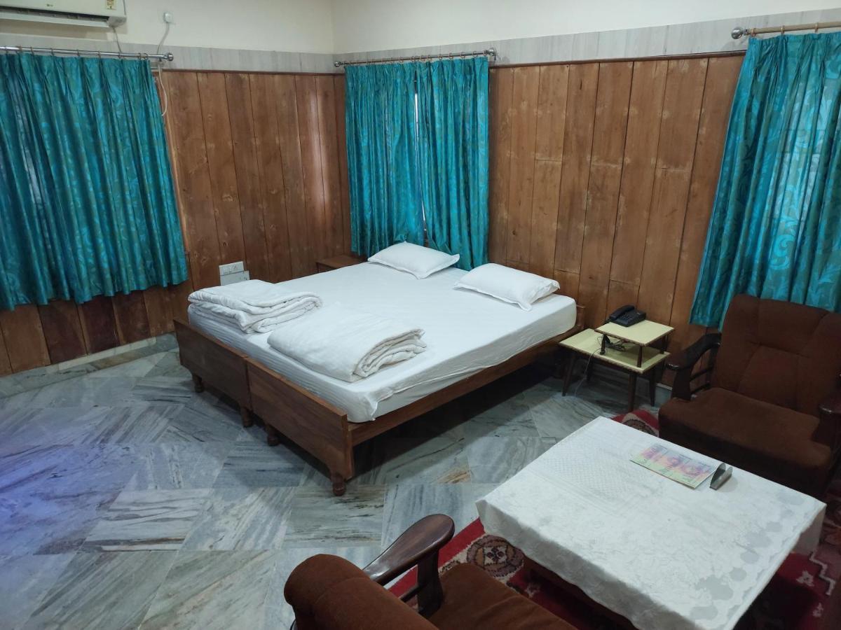 Radhika Resort Bhubaneswar Exterior photo